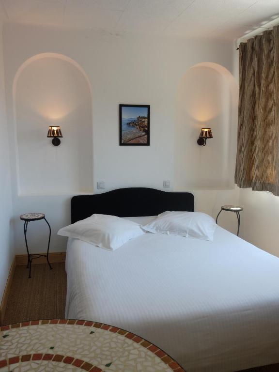 Hotel L'Oustaou Le Lavandou Luaran gambar